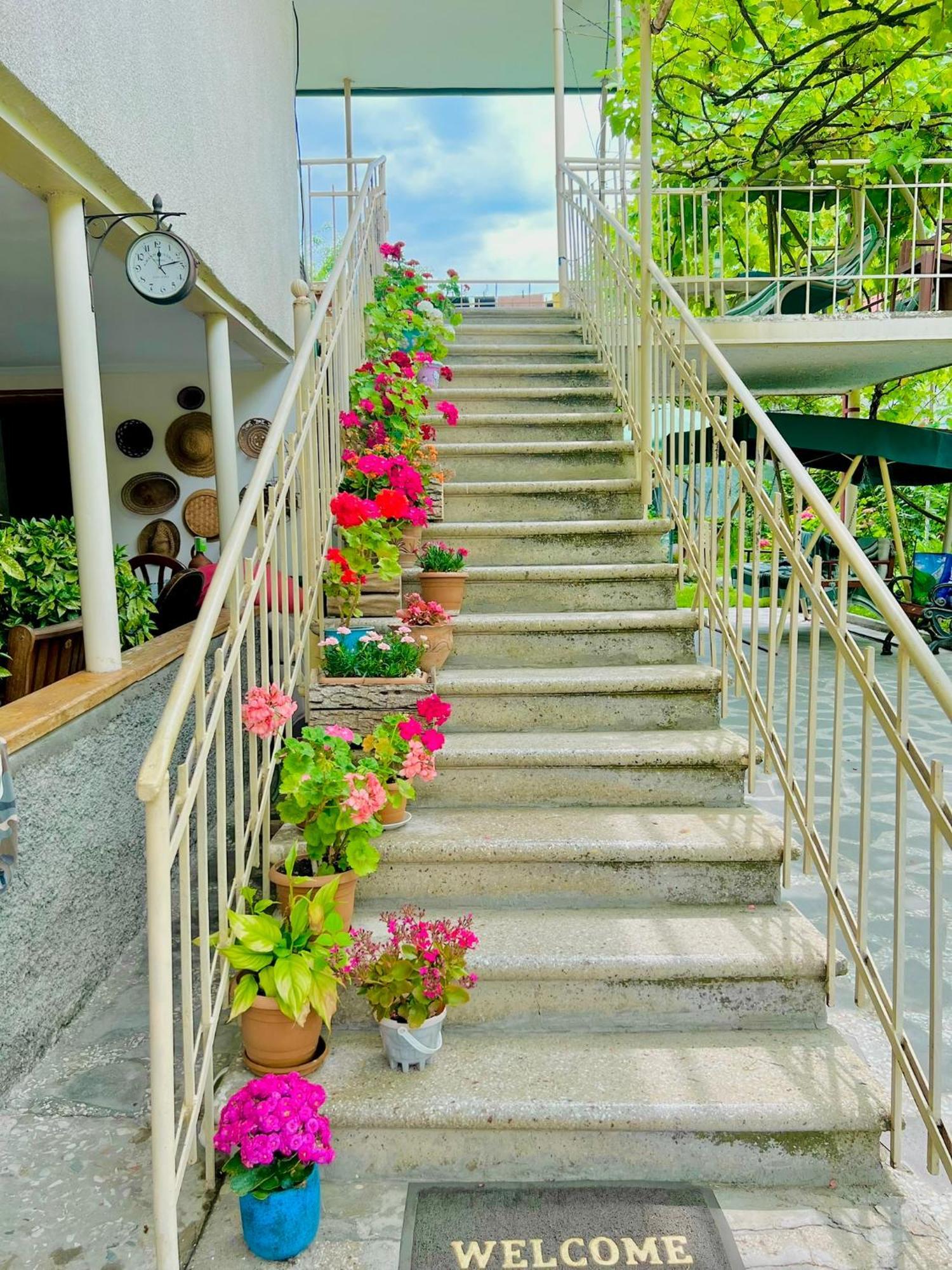 Home Inn-Guesthouse ลาโกเดคี ภายนอก รูปภาพ